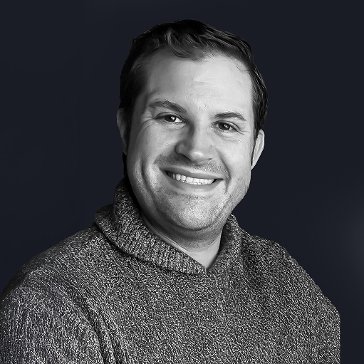 Thom Horan - Inside Sales Manager back ground