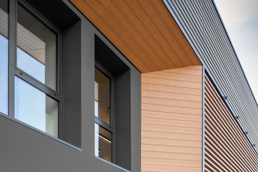 Forme_cladding_battens50_botterimpianti_commercial_2023